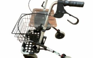 Rollator 4 roues pliant : INVACARE - BANJO